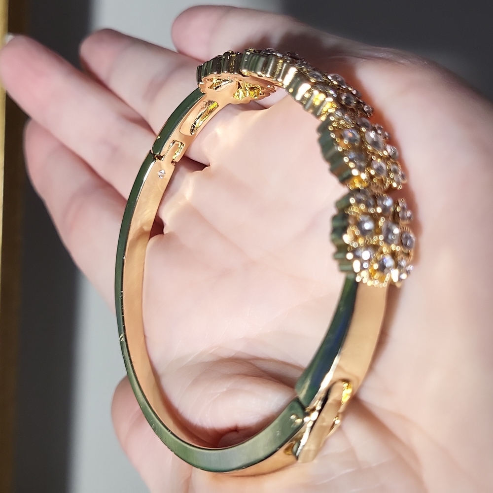 NWT 🎁 NIB Beautiful Bracelet - Picture 5 of 12